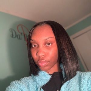 Meet your Posher, Da'nya